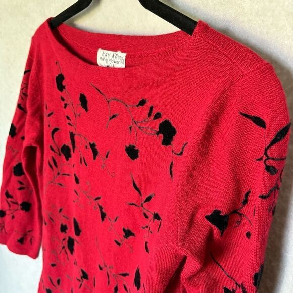 Rena Rowan Pullover Top Embroidered Size M Red Black Floral Print Boat Neck - Picture 3 of 4